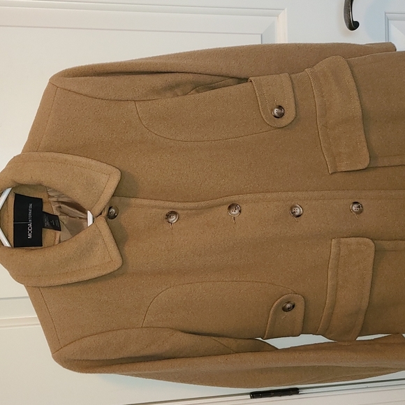 Wool coat size 4 Petite in camel - Picture 5 of 7